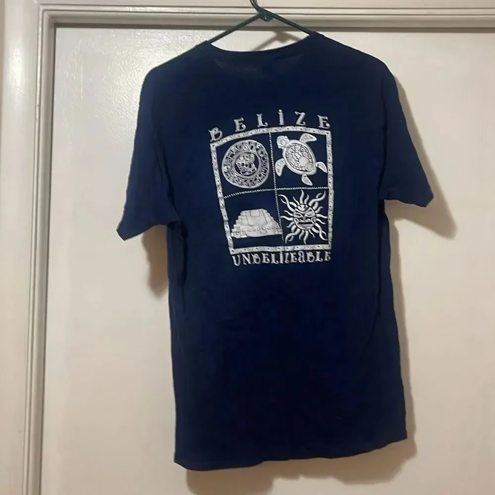 Belize T-shirt, size medium